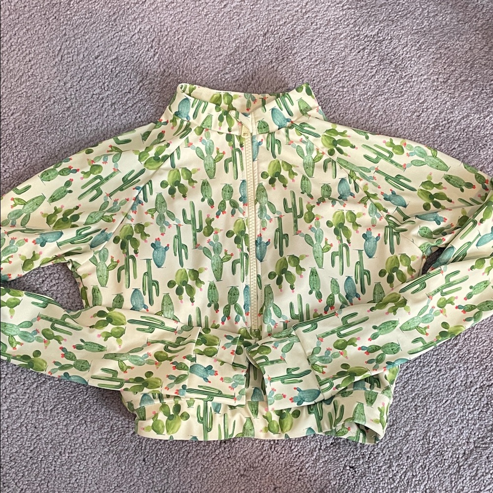 Mott50 UPF 50 Cropped Swim Top Cactus Print size small